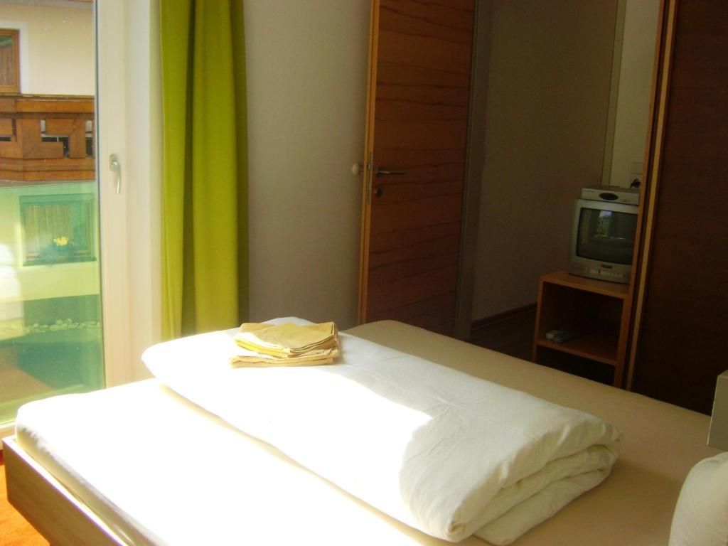 Almandin Apartments Ischgl Oda fotoğraf